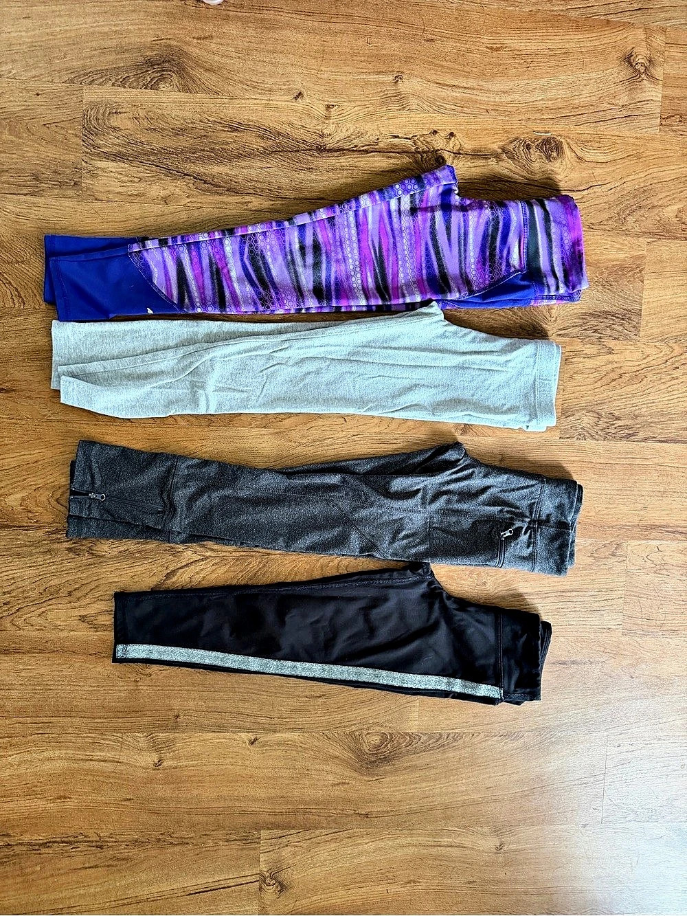 [BUNDLE OF 4] Athletic Leggings Purple & Black M (8)